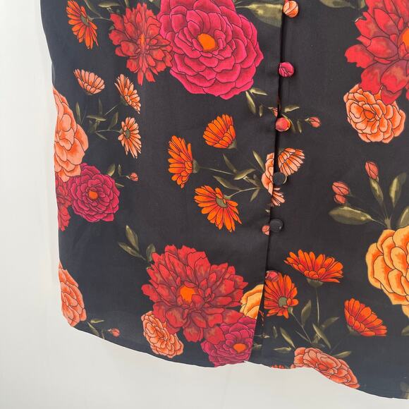CUPCAKES & CASHMERE Tank Size Extra Small Floral Button Black Office Work - Picture 7 of 15